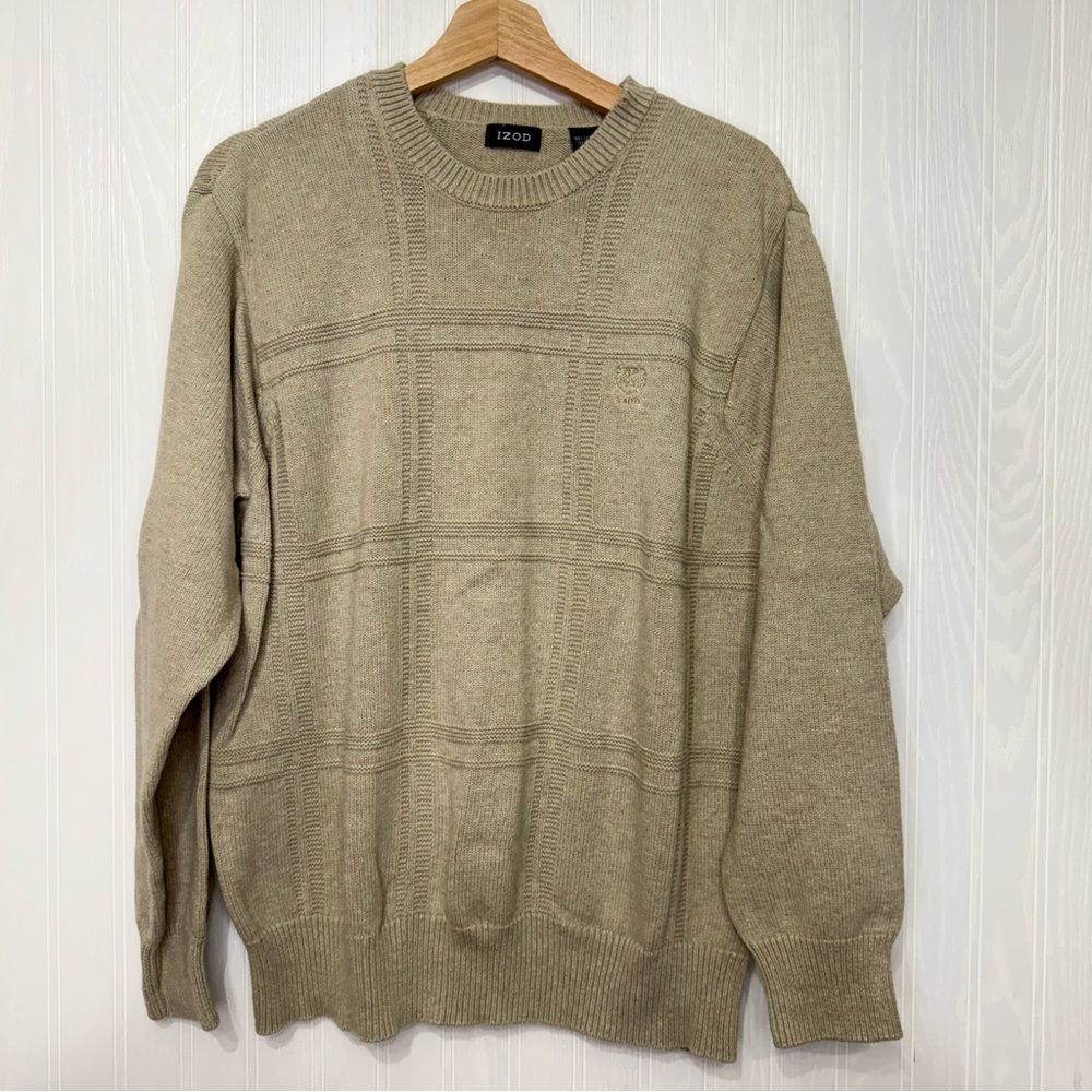 Izod crewneck knit sweater size large